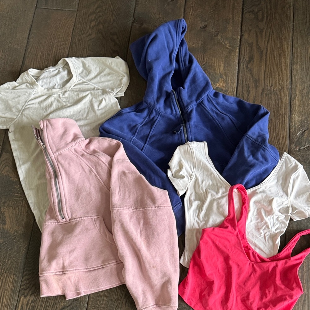 LULULEMON 5 Tops in size 2
